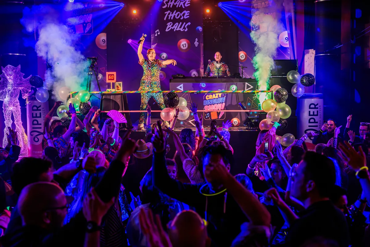 Martijn en Thijs, showmasters van The Crazy Binglow Show